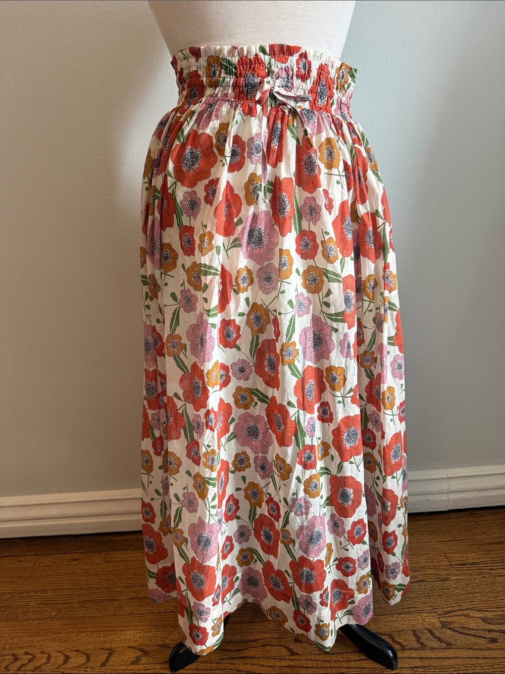 TROVATA Bianca Skirt in Poppy Costa - Picture 2 of 5